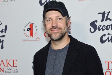 Jason Sudeikis buồn khi bạn gái cũ có bồ mới