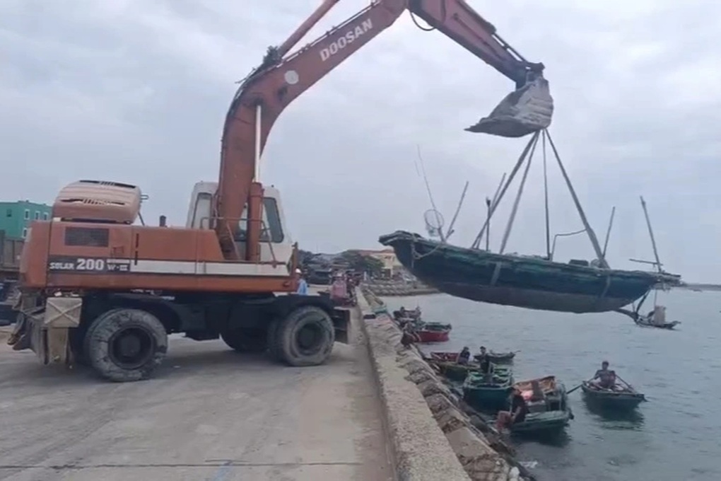 Quảng Ninh, Hải Phòng gấp rút ứng phó bão Matmo - 1