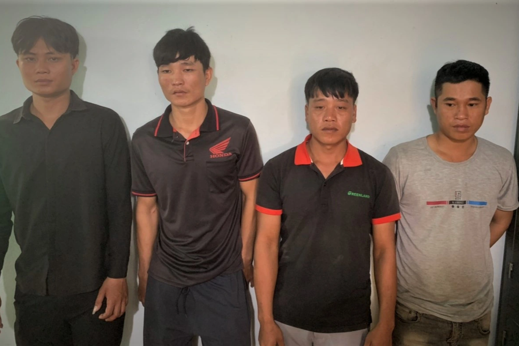 Khởi tố 4 thanh niên mang súng đi săn ở khu vực biên giới - 1