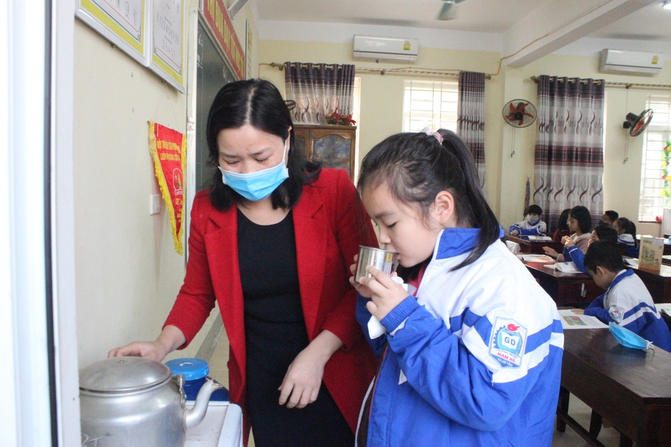 Hà Tĩnh: Hơn 700 trường học vẫn tổ chức dạy học bình thường - 7 Hà Tĩnh: Hơn 700 trường học vẫn tổ chức dạy học bình thường - 7