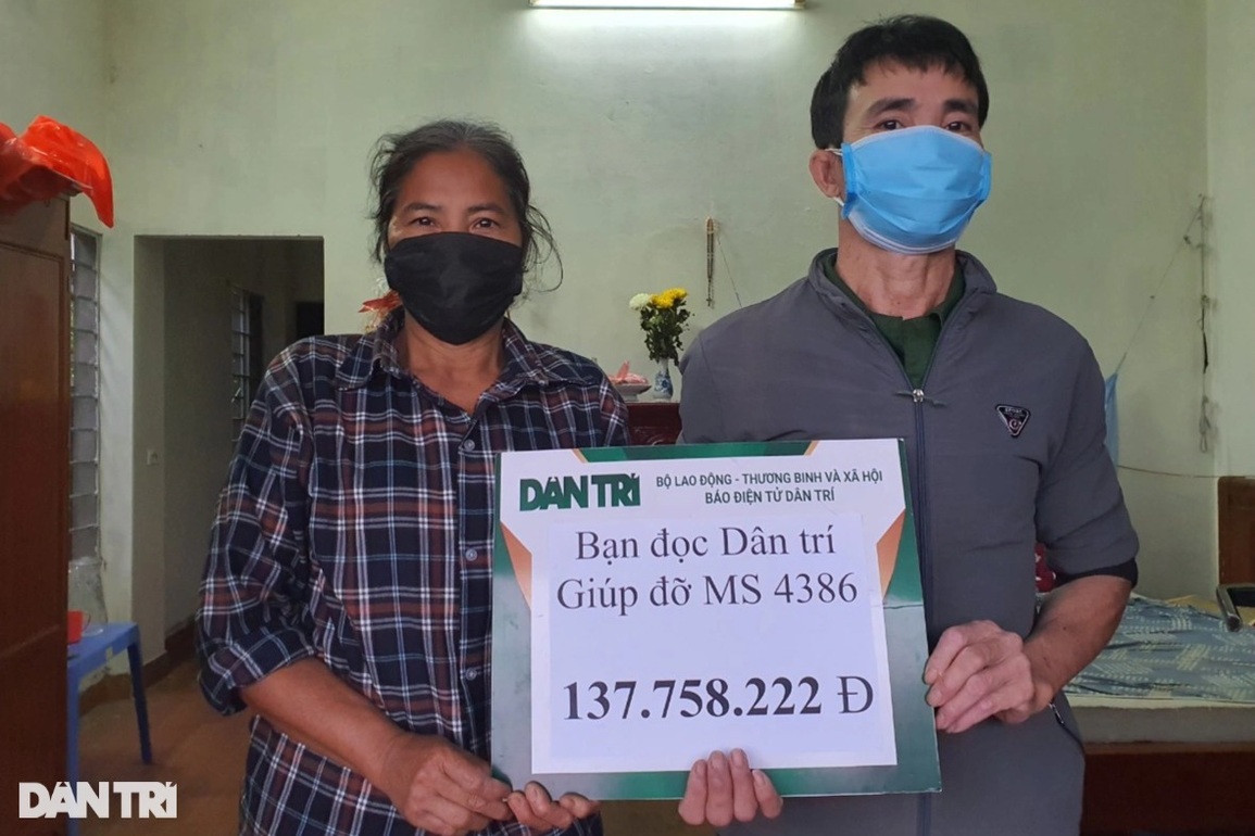 Bạn đọc Dân trí giúp đỡ gia đình có 3 người trọng bệnh hơn 200 triệu đồng - 1 Bạn đọc Dân trí giúp đỡ gia đình có 3 người trọng bệnh hơn 200 triệu đồng - 1