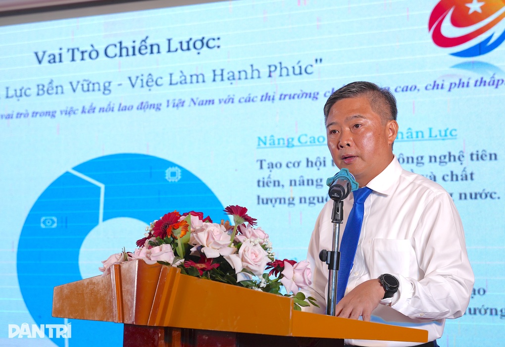 “Tấm vé phi lợi nhuận” mang lại cho lao động Việt gần 700 triệu USD/năm - 2 “Tấm vé phi lợi nhuận” mang lại cho lao động Việt gần 700 triệu USD/năm - 2