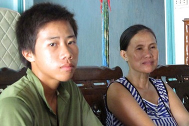 Tuyên dương học sinh cứu 3 thanh niên khỏi chết đuối