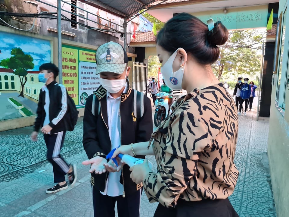 Hải Phòng: Phải chia lớp học thành 2 phòng để học sinh ngồi cách nhau 1,5m - 2