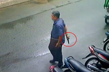 Vụ người đàn ông rút súng thị uy hai phụ nữ: Làm rõ súng thật hay súng giả!