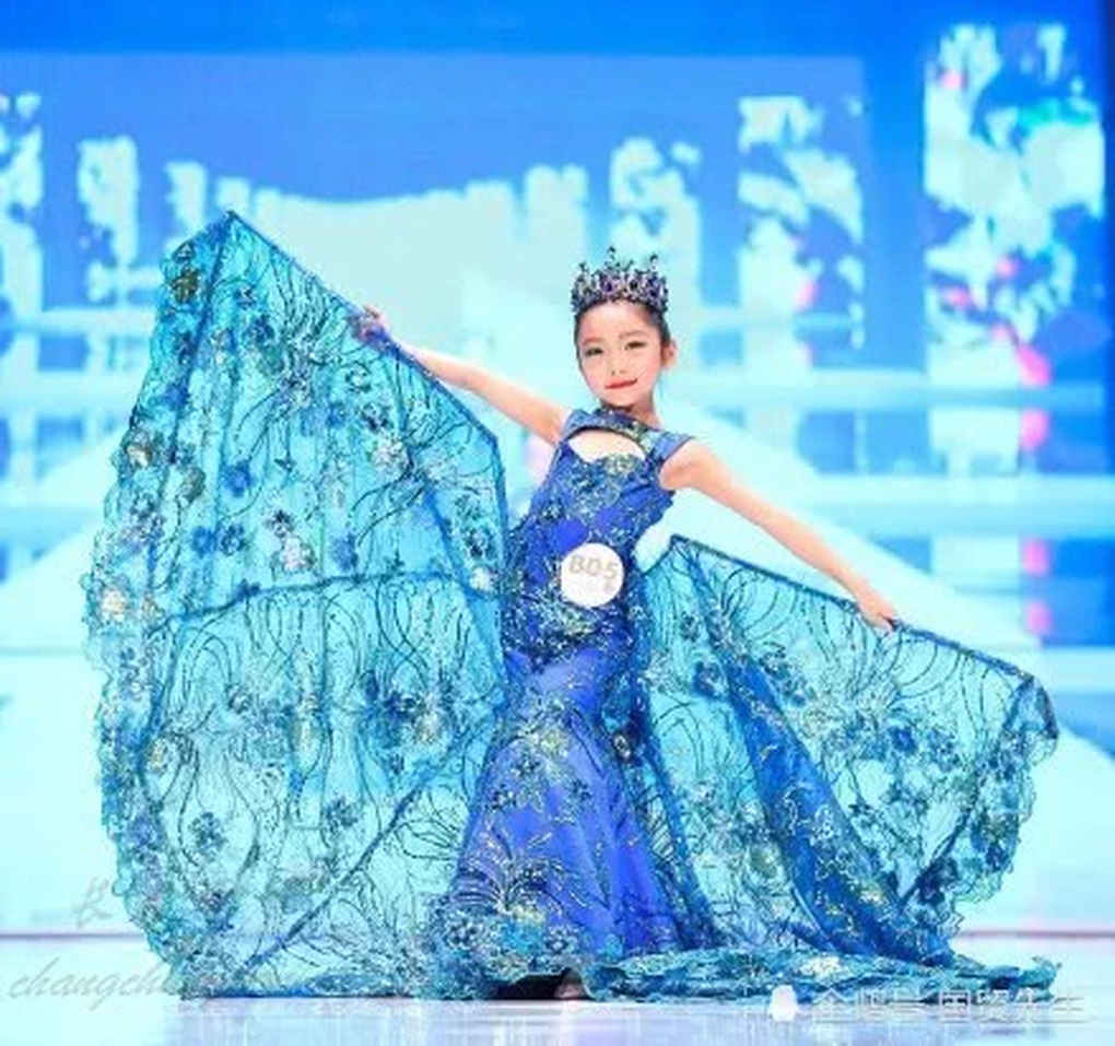 Em họ Phạm Băng Băng gây sốt vì xinh đẹp, tài năng - 5 Em họ Phạm Băng Băng gây sốt vì xinh đẹp, tài năng - 5