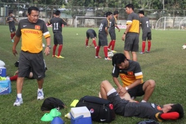 VFF xuống nước với HLV Hoàng Văn Phúc?