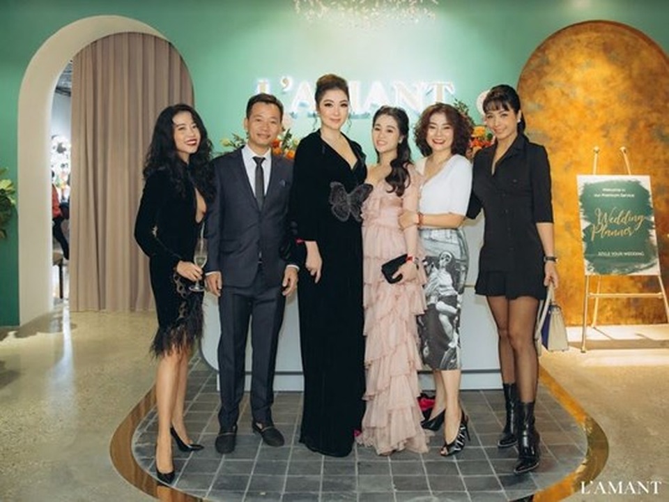 L’AMANT trở lại trong đêm diễn L’AMANT: SIGNATURE, ra mắt hệ sinh thái cưới đầu tiên tại Việt Nam - 4 L’AMANT trở lại trong đêm diễn L’AMANT: SIGNATURE, ra mắt hệ sinh thái cưới đầu tiên tại Việt Nam - 4