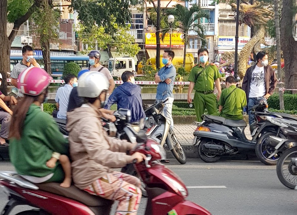 Người đàn ông bị đâm chết ở công viên - 2 Người đàn ông bị đâm chết ở công viên - 2