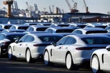 "Nút thắt" về thủ tục nhập khẩu xe hơi được đề nghị bãi bỏ