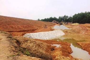 Hà Tĩnh: Nhà thầu thi công đập nước gian dối, dân lo lắng về chất lượng!