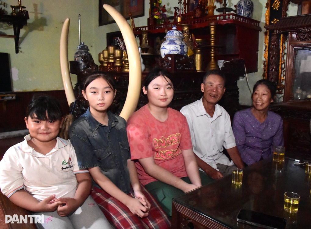 Bạn đọc Dân trí thắp ngọn lửa hy vọng khi cả gia đình đang bế tắc - 3 Bạn đọc Dân trí thắp ngọn lửa hy vọng khi cả gia đình đang bế tắc - 3