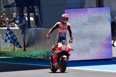 Chặng 2 MotoGP 2019: Marquez thắng dễ dàng tại Argentina