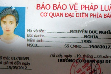 Hà Nội: Làm giả thẻ nhà báo để lừa đảo “chạy” trường