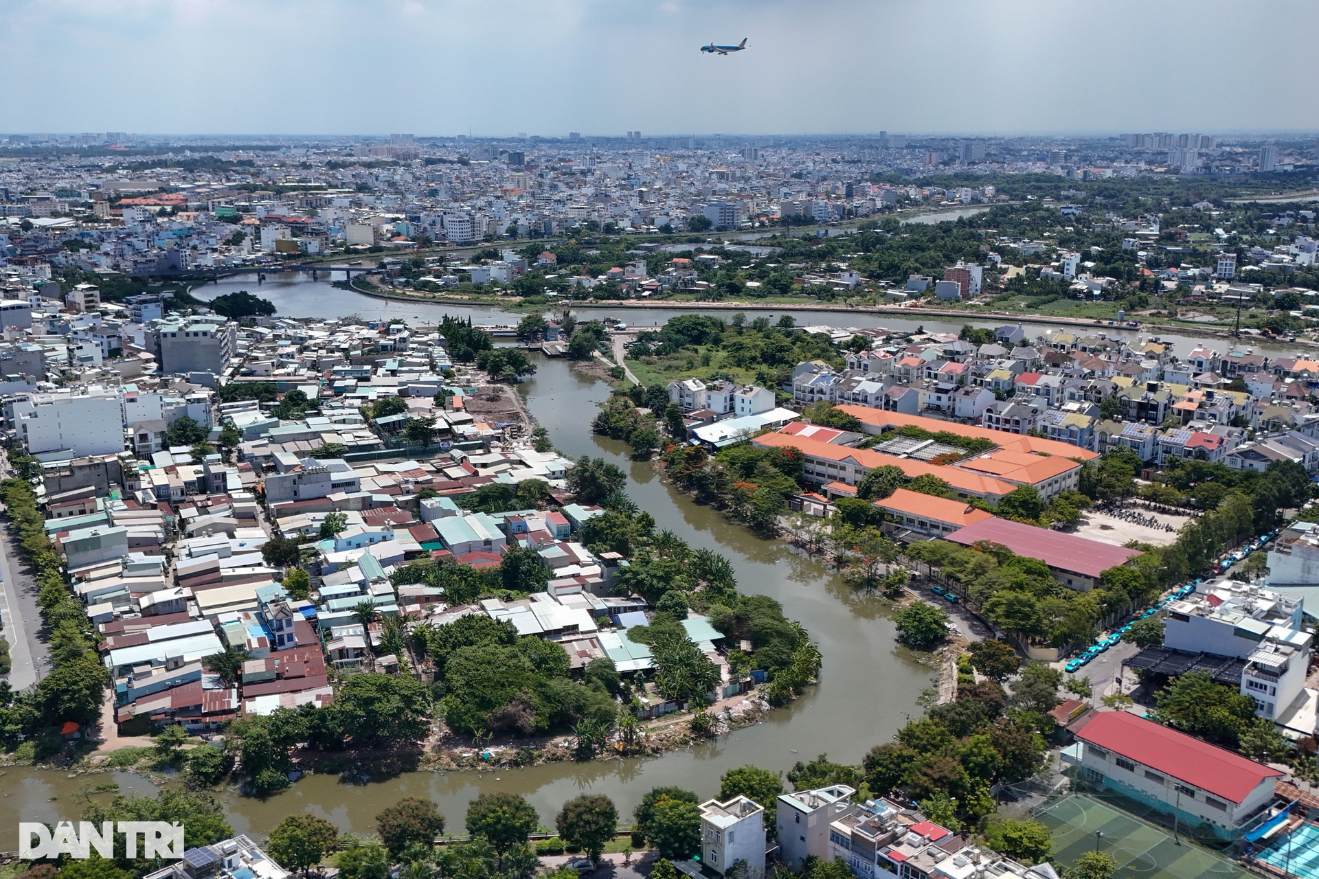 Hiện trạng 9km rạch Xuyên Tâm chảy qua nội ô TPHCM được cải tạo - 1 Hiện trạng 9km rạch Xuyên Tâm chảy qua nội ô TPHCM được cải tạo - 1