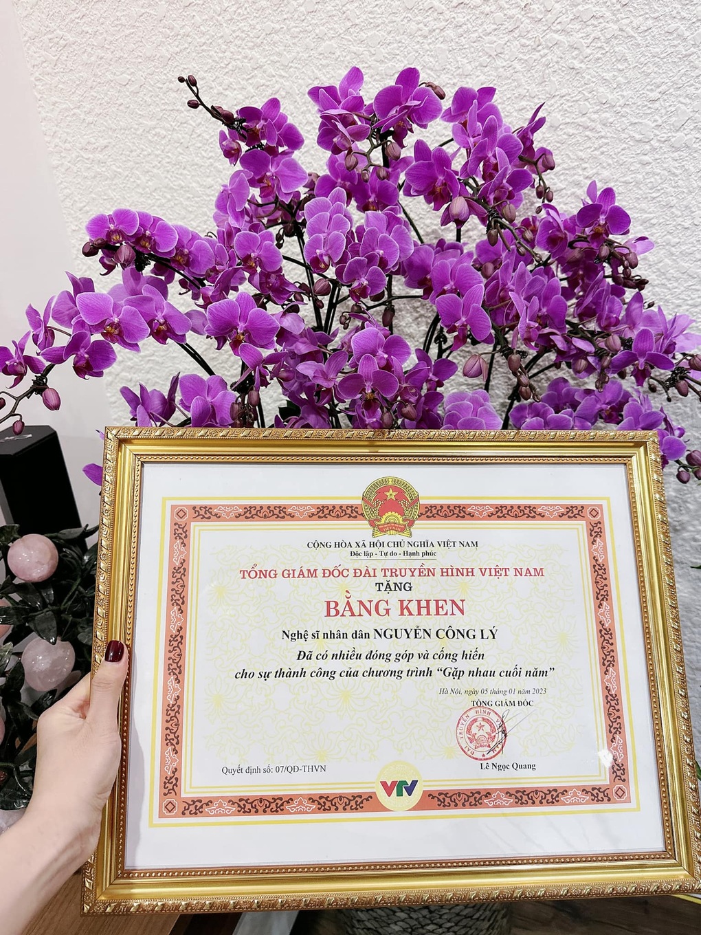 NSND Công Lý nhận bằng khen Gặp nhau cuối năm và lời xúc động của bà xã - 1 NSND Công Lý nhận bằng khen Gặp nhau cuối năm và lời xúc động của bà xã - 1