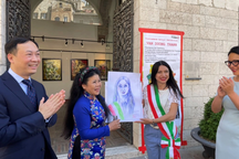 Họa sĩ Văn Dương Thành triển lãm tranh tại Italy