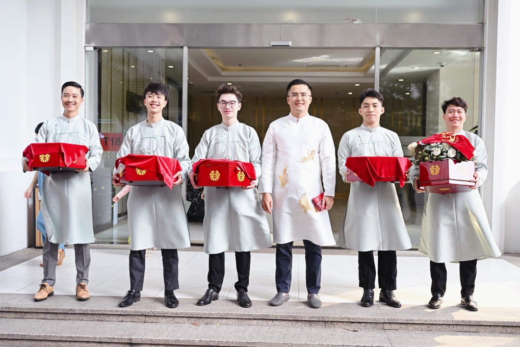 Dàn mỹ nhân, Hoa hậu dự lễ ăn hỏi của Hoa hậu Ngọc Hân - 4