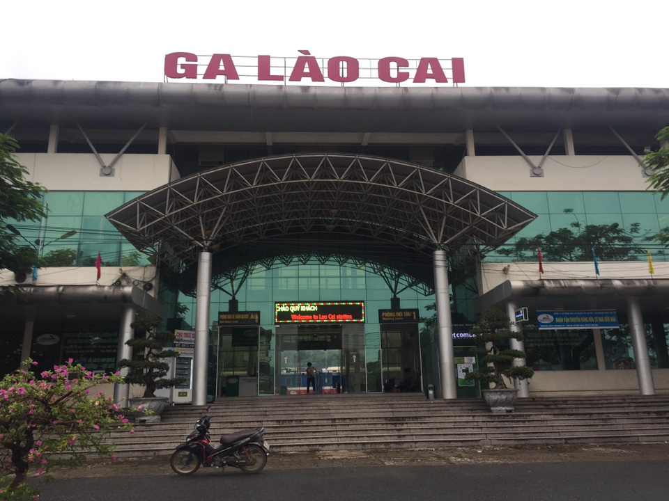 Tạm dừng đôi tàu du lịch tuyến Hà Nội - Lào Cai từ hôm nay - 1 Tạm dừng đôi tàu du lịch tuyến Hà Nội - Lào Cai từ hôm nay - 1