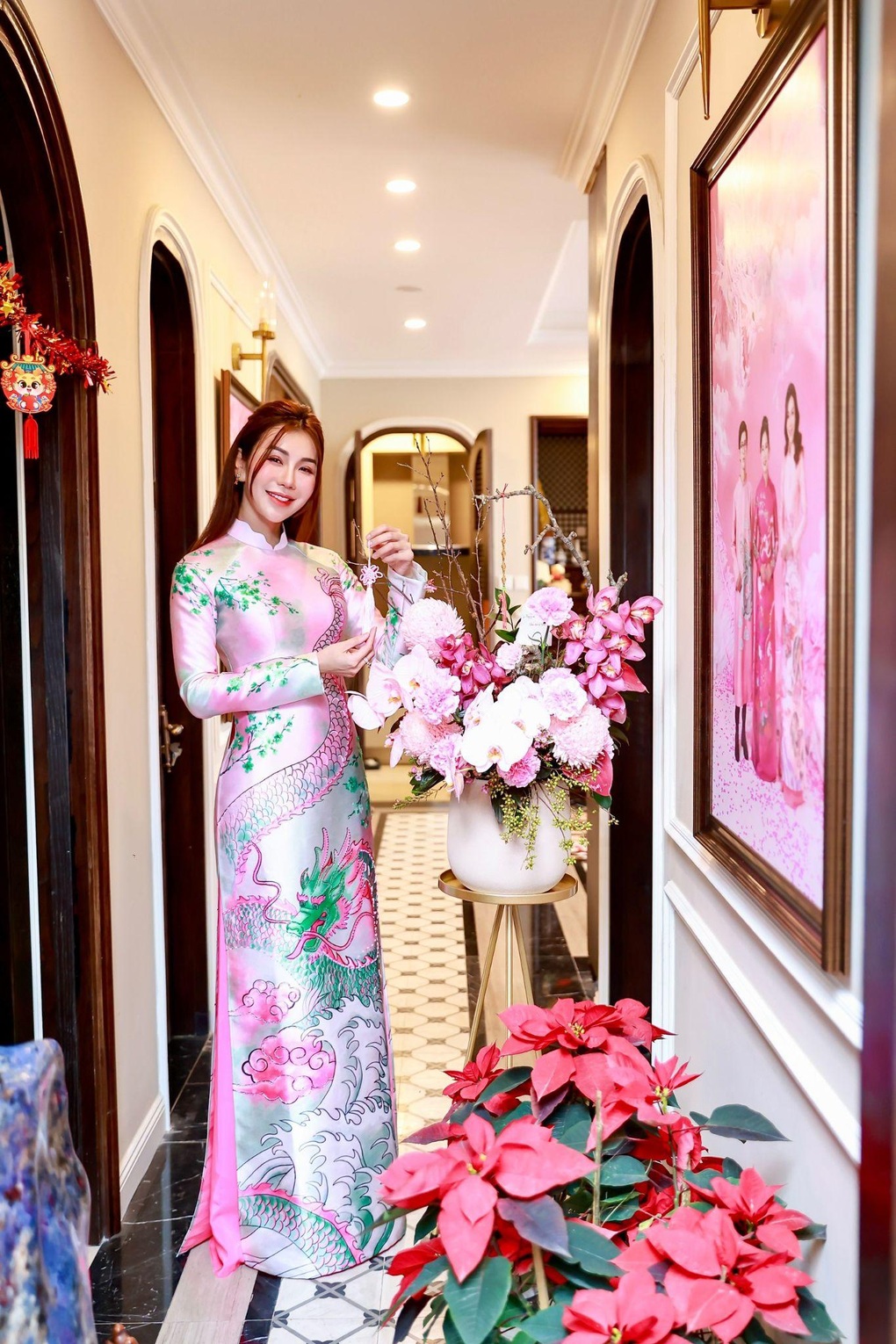 MC Hải Anh quây quần bên gia đình ngày đầu năm Giáp Thìn - 2 MC Hải Anh quây quần bên gia đình ngày đầu năm Giáp Thìn - 2