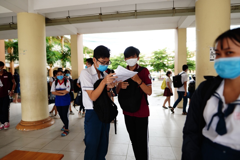 TP.HCM: Thí sinh nhận xét đề lịch sử khó, địa lý dễ - 6