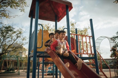 Trao yêu thương, nhận hạnh phúc