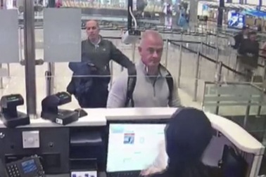 Cựu lính đặc nhiệm Mỹ đã đưa chủ tịch Nissan trốn khỏi Nhật Bản