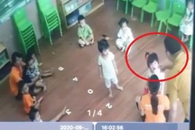 Bộ Giáo dục đề nghị xử lý nghiêm vụ “bé gái 2 tuổi bị bố của bạn hành hung”