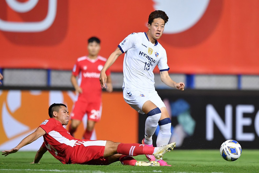 CLB Viettel suýt gây sốc trước Ulsan Hyundai tại AFC Champions League - 5 CLB Viettel suýt gây sốc trước Ulsan Hyundai tại AFC Champions League - 5