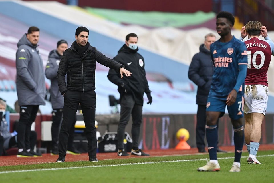 Aston Villa 1-0 Arsenal: Cú chốt ngay ở phút thứ hai - 4 Aston Villa 1-0 Arsenal: Cú chốt ngay ở phút thứ hai - 4