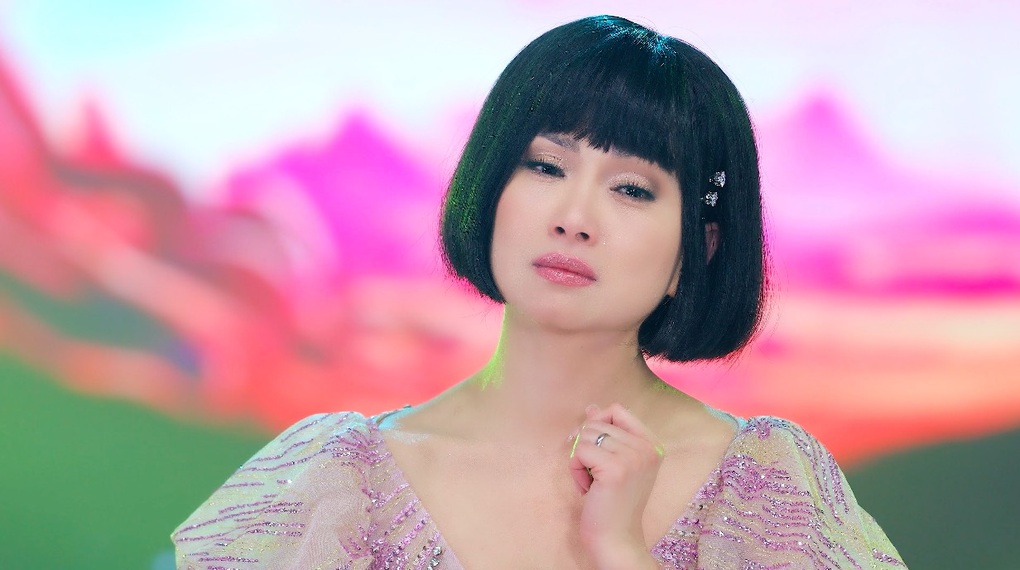 Ca sĩ Hà Phương hé lộ mối quan hệ với chồng doanh nhân sau tin đồn rạn nứt - 2 Ca sĩ Hà Phương hé lộ mối quan hệ với chồng doanh nhân sau tin đồn rạn nứt - 2