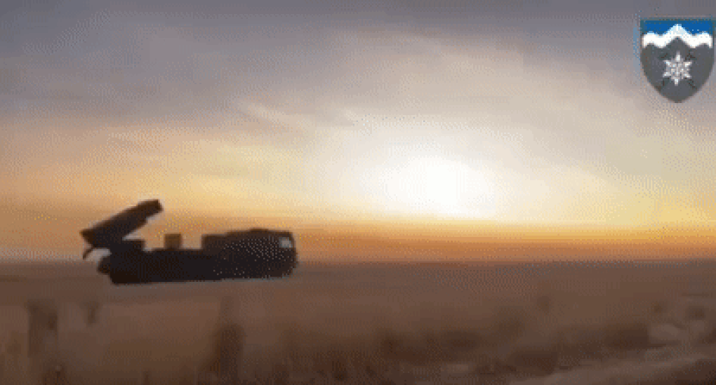 Pháo phản lực Ma cà rồng của Ukraine lộ diện, san phẳng các mục tiêu Nga - 2 Pháo phản lực Ma cà rồng của Ukraine lộ diện, san phẳng các mục tiêu Nga - 2