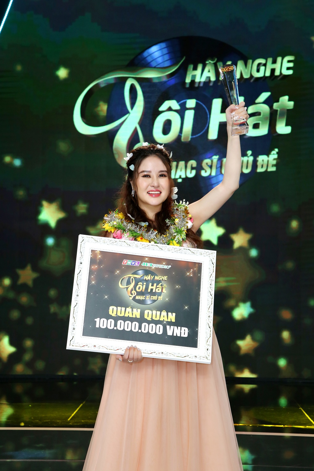 Cô gái Quảng Trị hát dân ca triệu view: Có người đề nghị cho 10 tỷ đồng - 4 Cô gái Quảng Trị hát dân ca triệu view: Có người đề nghị cho 10 tỷ đồng - 4