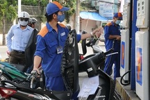 Giữ ổn định giá xăng, dầu