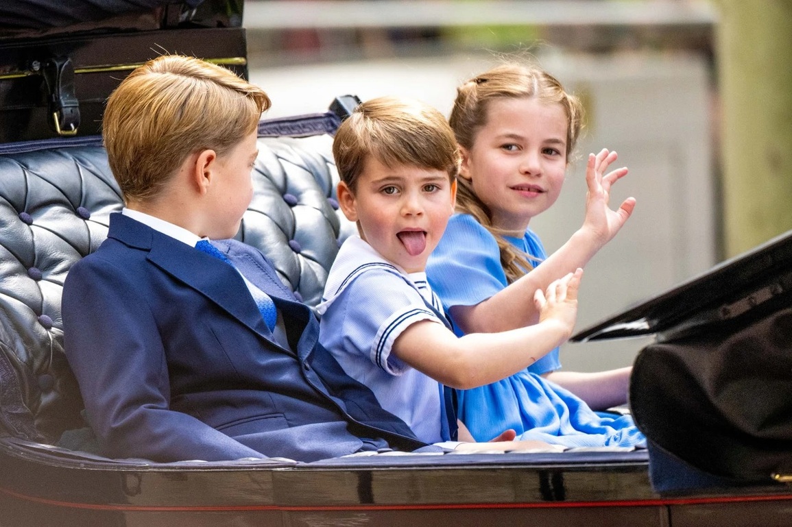 Biểu cảm của hoàng tử Louis gây sốt tại Đại lễ Bạch kim - 10