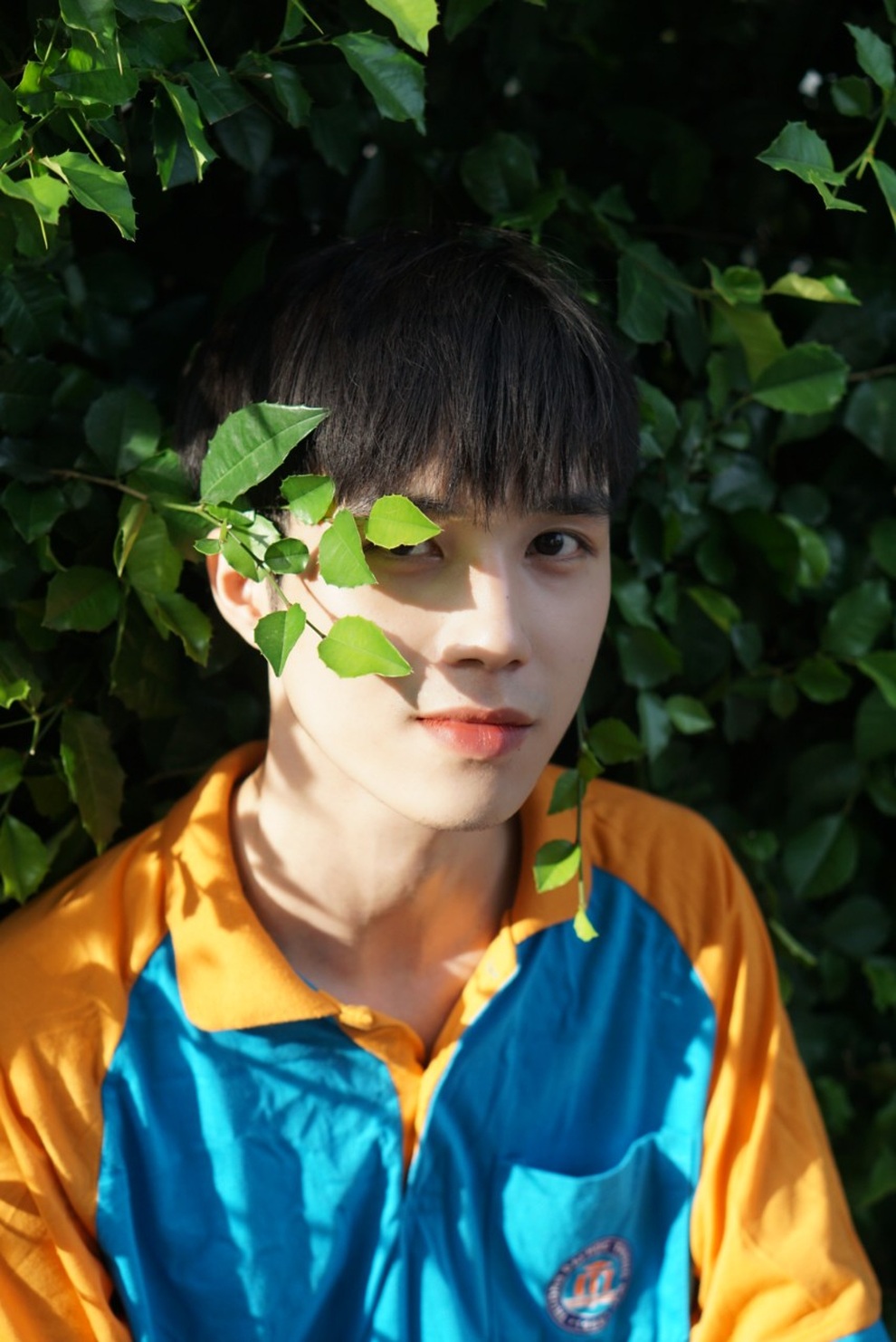 Chàng thơ ĐH Thương mại chụp ảnh ngẫu hứng vẫn hút hồn dân mạng - 1 Chàng thơ ĐH Thương mại chụp ảnh ngẫu hứng vẫn hút hồn dân mạng - 1