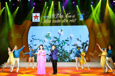 “Việt Nam ơi! Mùa xuân đến rồi”- khúc ca dâng Đảng