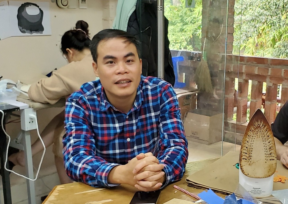 Người đàn ông khuyết tật thành công với ý tưởng biến rác thành tiền - 3 Người đàn ông khuyết tật thành công với ý tưởng biến rác thành tiền - 3