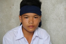 Cậu bé lớp 7 mồ côi cả bố lẫn mẹ được ngân hàng xóa nợ