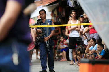 Mỹ đình chỉ thương vụ bán 26.000 khẩu súng trường cho Philippines