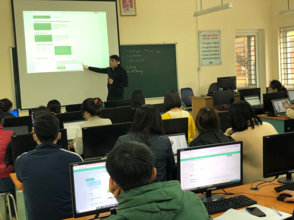 VioEdu miễn phí hỗ trợ các trường dạy, học, đánh giá online phòng chống dịch - 1 VioEdu miễn phí hỗ trợ các trường dạy, học, đánh giá online phòng chống dịch - 1