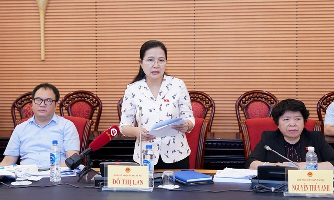 Bà Đỗ Thị Lan- Phó Chủ nhiệm Ủy ban Xã hội phát biểu tại buổi làm việc