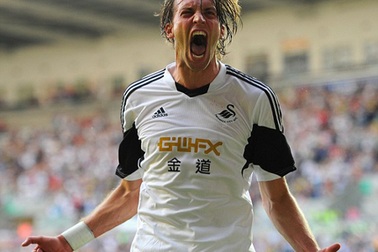 Villa chấn thương, Tây Ban Nha lần đầu gọi Michu lên tuyển