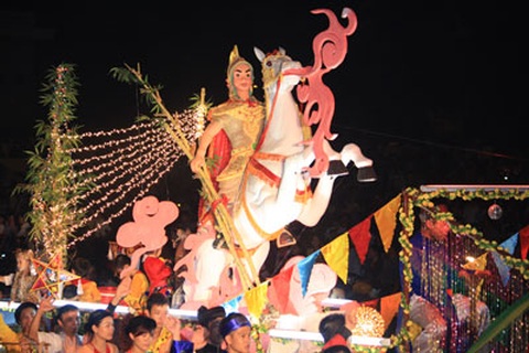 Chùm ảnh: Độc đáo lễ hội trăng rằm tại Tuyên Quang