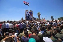 Đồng minh Mỹ kêu gọi ngừng chống Assad, cứu lấy Syria