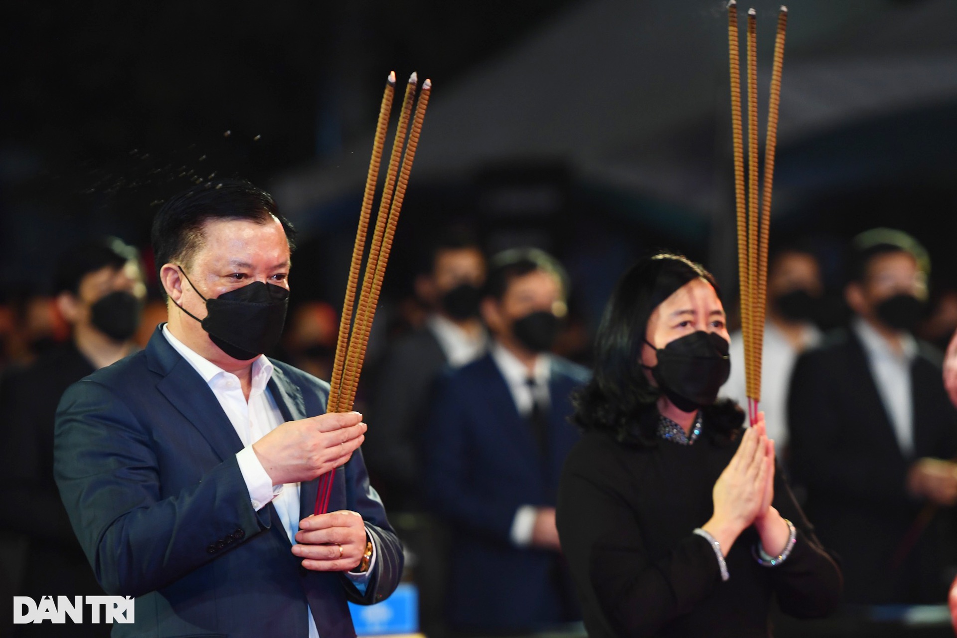 Hình ảnh ấn tượng tại lễ tưởng niệm đồng bào đã mất trong đại dịch Covid-19 - 20