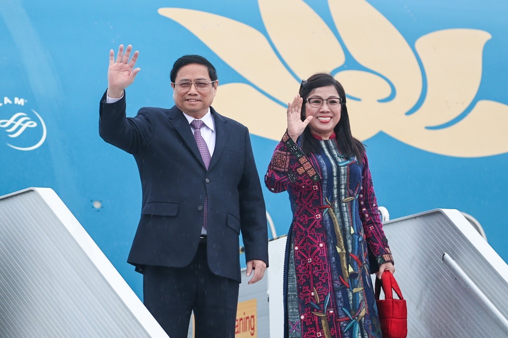 Thủ tướng Phạm Minh Chính tới Budapest, bắt đầu thăm chính thức Hungary - 1 Thủ tướng Phạm Minh Chính tới Budapest, bắt đầu thăm chính thức Hungary - 1
