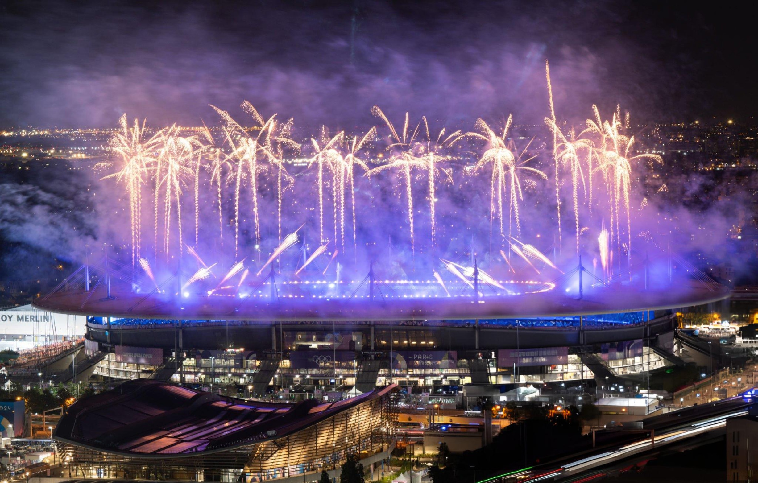 View - Bế mạc Olympic 2024: Lời chia tay của Paris | Báo Dân trí