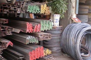 Thép giảm giá 3 lần trong tháng 10