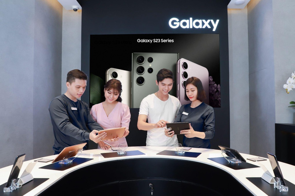 Mẹo sở hữu smartphone cao cấp Samsung với thu nhập từ 4 triệu đồng - 1 Mẹo sở hữu smartphone cao cấp Samsung với thu nhập từ 4 triệu đồng - 1